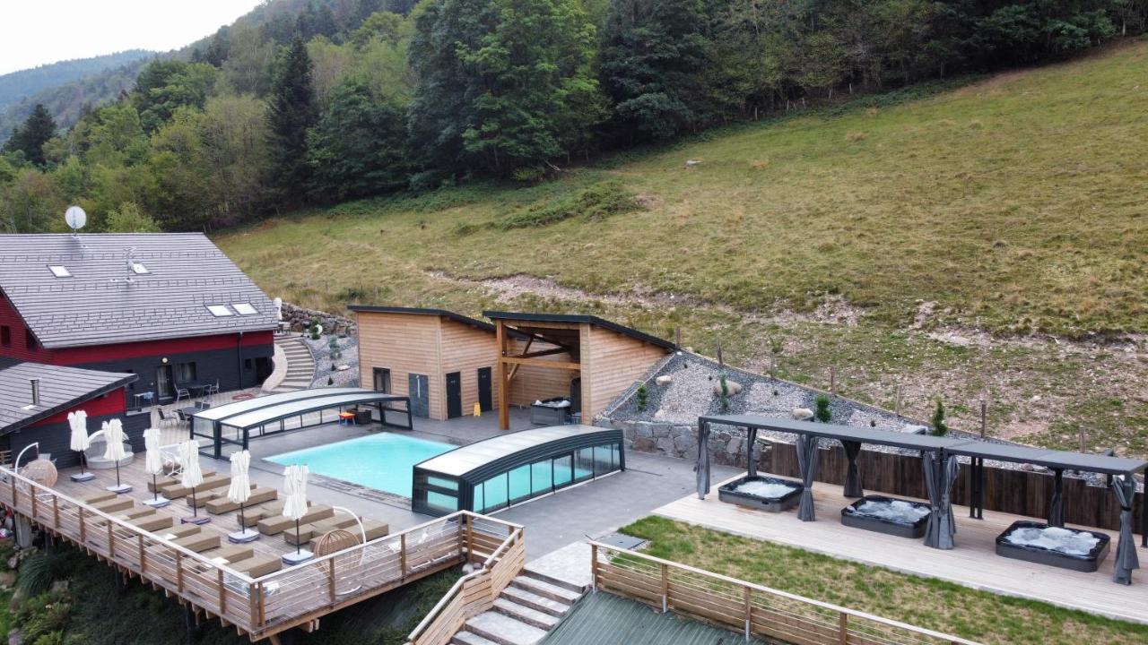 Appartement La Ferme de Rochesson, Jacuzzis privatif&Piscine commune Extérieur photo